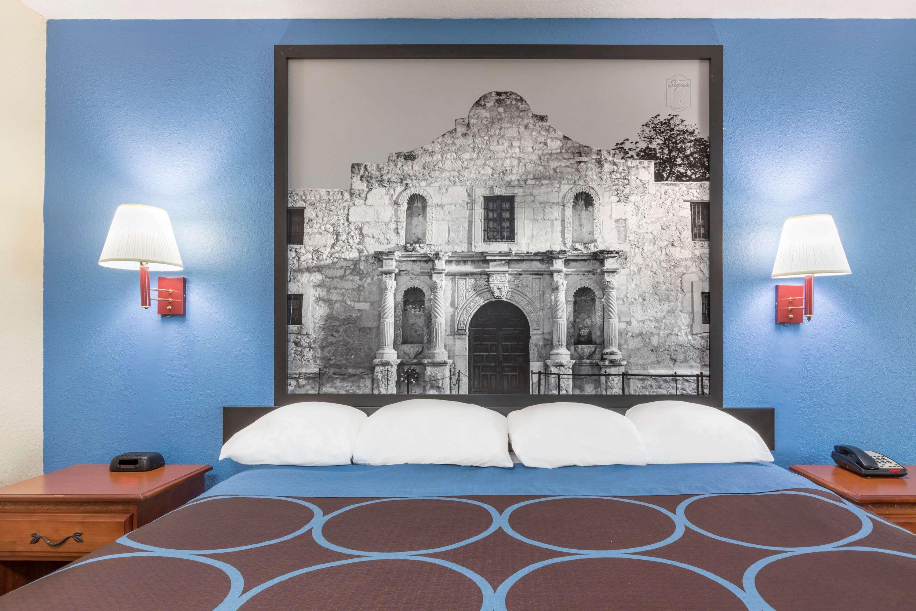 Super 8 By Wyndham San Antonio At I-10 Motel Exterior foto