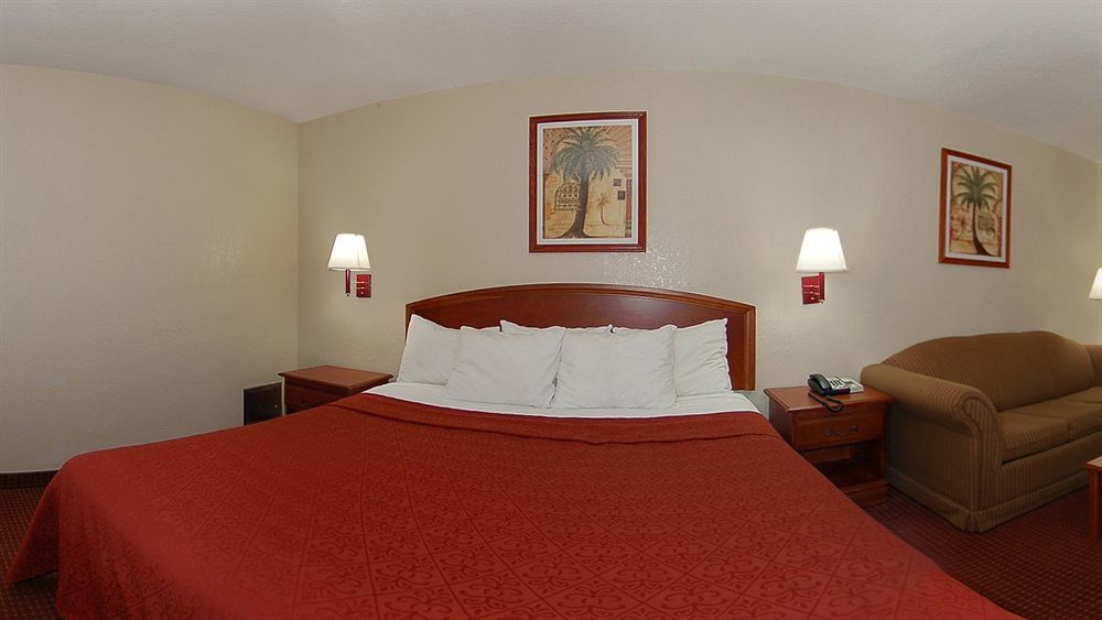 Super 8 By Wyndham San Antonio At I-10 Motel Exterior foto